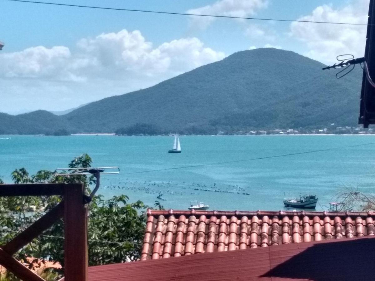 Sossego à 140 m da praia com vista para o mar na Armação da Piedade Governador Celso Ramos Exterior foto